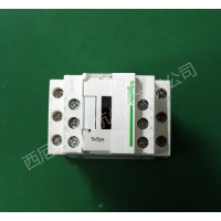 西尼自動扶梯 安全接觸器CAD32 扶梯配件 現(xiàn)貨 接觸器
